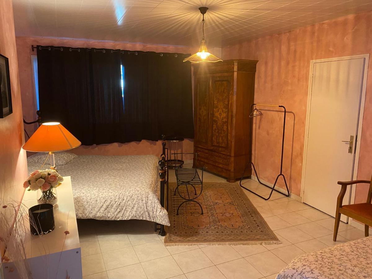 Gîte du CIrque Châlons-en-Champagne Extérieur photo